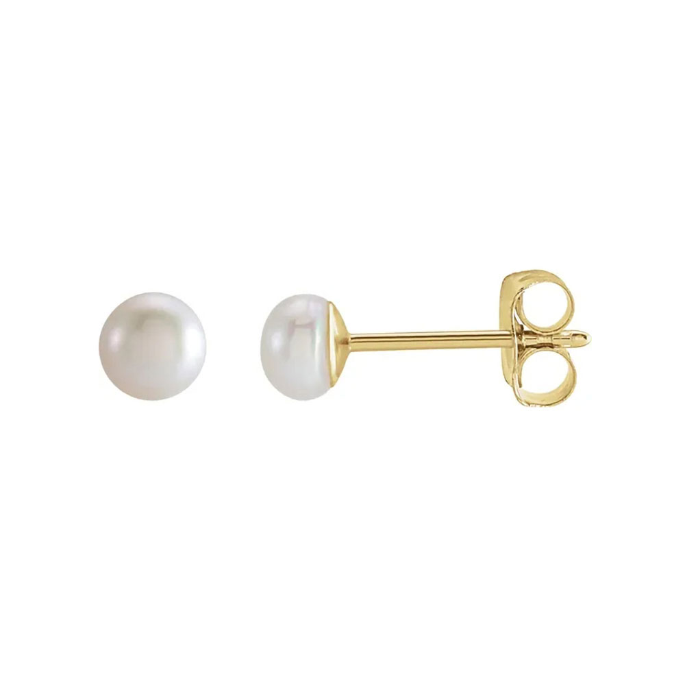 Golden perfection, these 14k studs with freshwater pearls offer a flawless finish to any look.